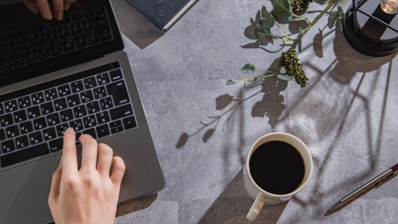 Hybrid Work ist das neue Remote: Arbeitswelt der Zukunft