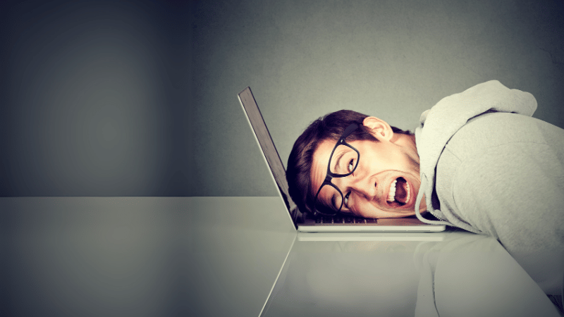 Wie Du mit einem CRM-System und KI Chaos in Struktur verwandelst