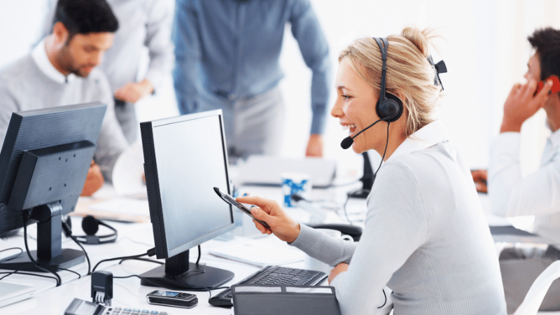Mit KI zum besseren Service: Außendienst effizient planen und steuern