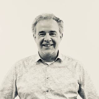 Ernst Niehof_3_Hell_Teamseite