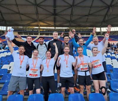 Team-Bild_B2Run-400